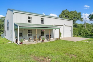 531 Plateau Dr, Marshfield, MO 65706