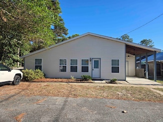 51-1 E Pine St, Carrabelle, FL 32322