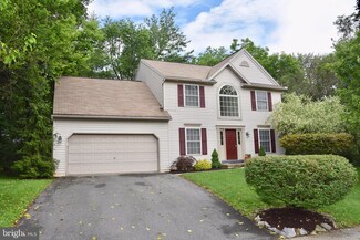 1201 Stonehenge Dr, Reading, PA 19606
