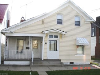 210 High St, Senecaville, OH 43780
