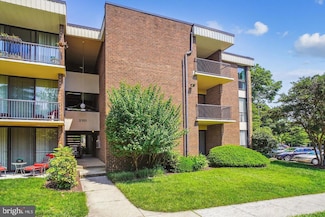 2101 Walsh View Terrace Unit 17103, Silver Spring, MD 20902