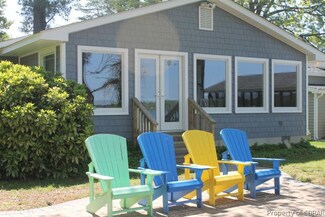 52 Shore Dr, Hartfield, VA 23071