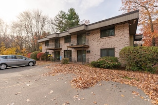 2 Strawberry Bank Rd Unit 17, Nashua, NH 03062
