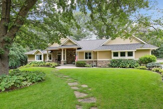 15903 Randall Ln, Minnetonka, MN 55345