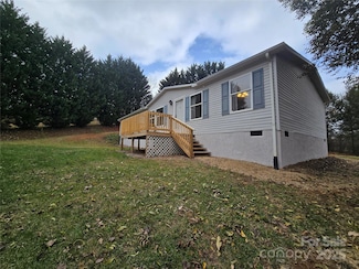 71 London Ln, Clyde, NC 28721