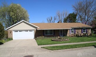 2094 El Camino Dr, Xenia, OH 45385