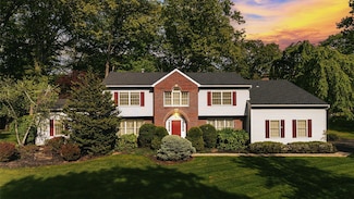 6 Henry Ct, Suffern, NY 10901