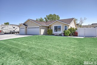 1365 White Bluffs Cir, Fernley, NV 89408