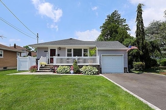 1266 Oakfield Ave, Wantagh, NY 11793