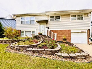 9130 S 88th Ct, Hickory Hills, IL 60457