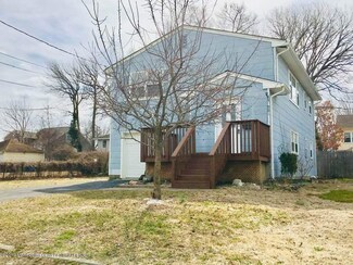 881 Brookside Ave, Keyport, NJ 07735