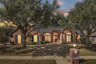 605 Hunters Run, Woodway, TX 76712