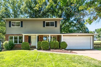1208 Miremont Dr, Ballwin, MO 63011