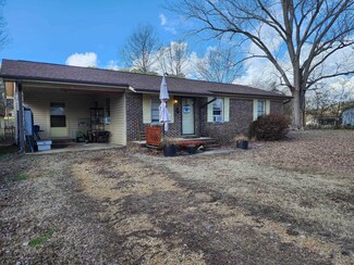 200 Sweetgum St, Hamilton, AL 35570