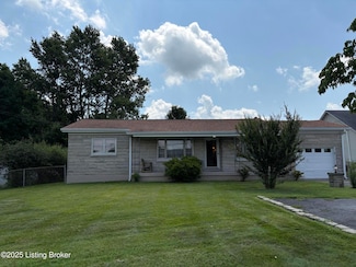 8405 Smyrna Pkwy, Louisville, KY 40228