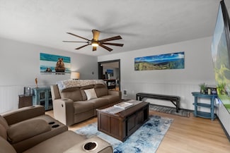 812 4th Ave E, Columbia Falls, MT 59912