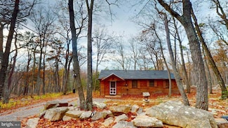 222 Red Fern Ln, Augusta, WV 26704