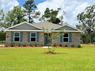94 Kings Crossing Dr, Lucedale, MS 39452
