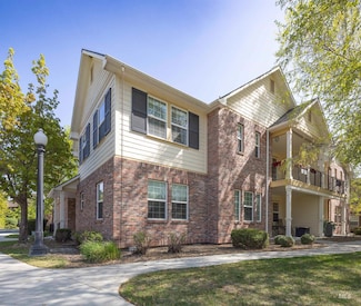 1148 E Winding Creek Dr, Eagle, ID 83616