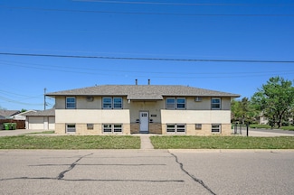 611 2nd St SE, Osseo, MN 55369