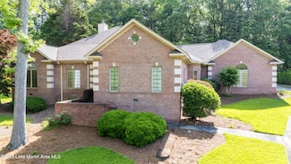 1407 College St, Alexander City, AL 35010