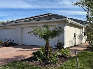 2011 Vermont Ln, Naples, FL 34120