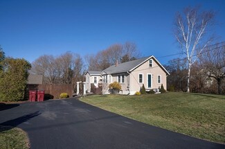 112 Everett St, Middleboro, MA 02346