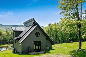 474 Hollow View Rd, Stowe, VT 05672