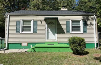 24 Foxhall Rd, Greenville, SC 29605