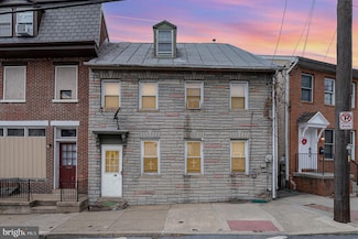 712 S Queen St, Lancaster, PA 17603