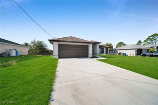2603 36th St SW, Lehigh Acres, FL 33976