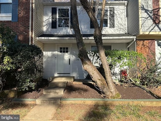 4890 Sugar Maple Ln, Dumfries, VA 22025