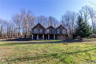 328 Tanyard Hollow Rd, Connellsville, PA 15425