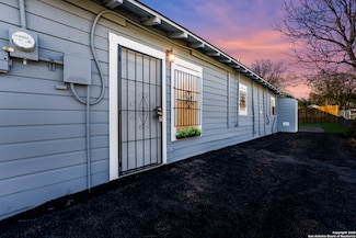 2605 Guadalupe St, San Antonio, TX 78207