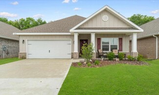 3858 Hawks Landing Cir, Milton, FL 32571