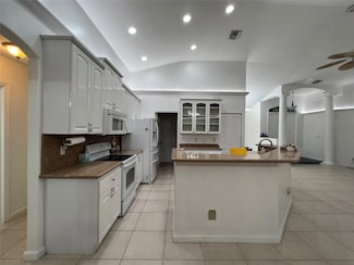 7400 SW 37th Ct, Davie, FL 33314