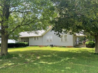 2243 600th St, Mount Pulaski, IL 62548