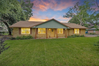 511 Northwood Dr, Conroe, TX 77303