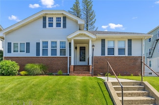 107 Meadow Rd, Woonsocket, RI 02895