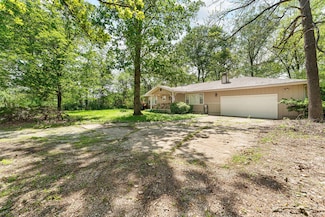 2097 Sunset Inn Rd, Branson, MO 65616