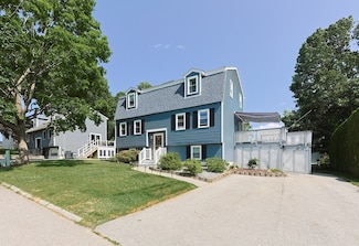 26 Hanover St, Haverhill, MA 01832