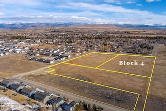4 Par Ave, Pinedale, WY 82941