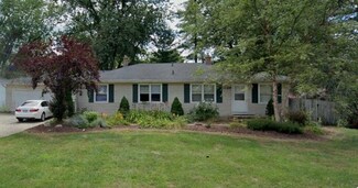 1726 Sunny Creek St SE, Grand Rapids, MI 49508