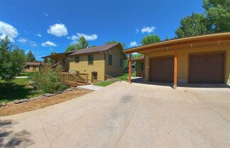 607 City Springs Rd, Rapid City, SD 57702