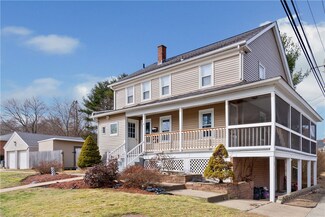 124 George Waterman Rd, Johnston, RI 02919