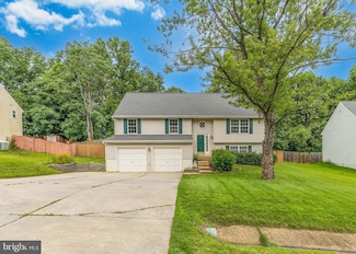 14 Myrtle Rd, Fredericksburg, VA 22405