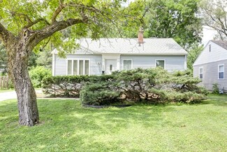 402 Hessel Blvd, Champaign, IL 61820