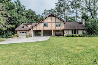 1227 Hawkinsville Hwy, Eastman, GA 31023