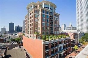 625 St Charles Ave Unit 8E, New Orleans, LA 70130
