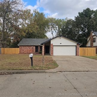1904 W Pittsburg Ct, Broken Arrow, OK 74012
